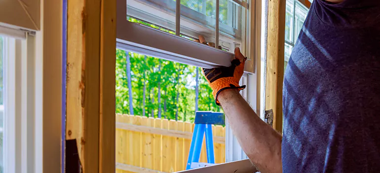 >Bay Window Curtain Rail Track in Santa Clara, CA