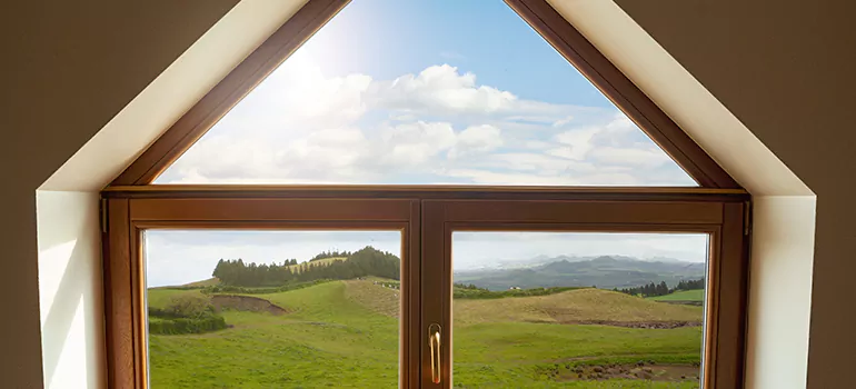 Trapezoid Window Maintenance in Santa Clara, CA